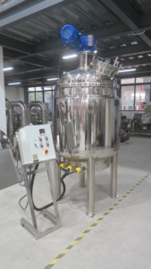 Réacteur de dispersion et de mélange chauffant en acier inoxydable de 500 L avec agitateurs pour la fabrication de pâtes et de confitures, idéal pour le traitement cosmétique - Product Image 2