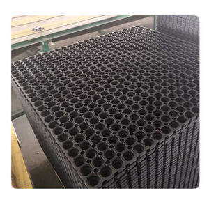 Alfombrilla de goma hueca resistente a la grasa de aceite para áreas húmedas Producto de suelo de plástico - Product Image 2