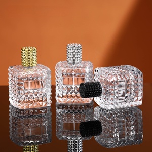 Produits en stock : Flacons en verre carrés <span class=keywords><strong>de</strong></span> 100 ml avec pulvérisateur – Fournisseurs <span class=keywords><strong>de</strong></span> flacons <span class=keywords><strong>de</strong></span> <span class=keywords><strong>parfum</strong></span> - Product Image 2
