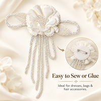 Applique de fleur 3D perlée blanche faite à la main avec pompon, embellissement pour robe Qipao, patch décoratif pour couture DIY de mariée, garniture et accent