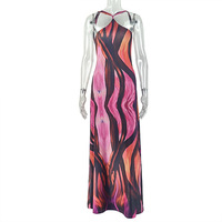 Robe longue dos nu à imprimé patchwork coloré et rayures pour femme, avec bretelles spaghetti et laçage, idéale pour les vacances à la plage