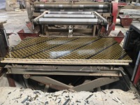 Contreplaqué filmé sur mesure 17 mm, noyau en pin radiata et eucalyptus, colle AICA E0, placage de bouleau de première qualité, coffrage de construction