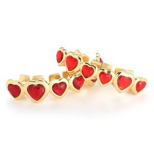 Joyería al por mayor para Halloween: Grillz de Hip Hop de latón chapado en oro y plata con seis circonitas rojas en forma de corazón - Product Image 4