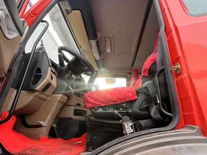 Camión Volquete Minero Nuevo Howo 8x4 Euro 2 Diésel, 12 Ruedas, 11-20T de Carga, Volante a la Izquierda, Cámara Trasera, 251-350HP, 6-8L - Product Image 6