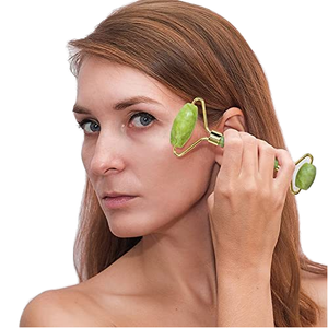 Offres Spéciales Gua Sha & Jade Roller Outils <span class=keywords><strong>pour</strong></span> le <span class=keywords><strong>visage</strong></span> Rouleau <span class=keywords><strong>pour</strong></span> le <span class=keywords><strong>visage</strong></span> et Gua Sha Set <span class=keywords><strong>pour</strong></span> réduire les poches et les rougeurs Routine de soins de la peau - Product Image 3