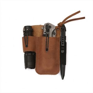 Funda de Cinturón EDC de Cuero Genuino Hecha a Mano, Reciclable, Promocional, Organizador con Portacuchillos, Portaplumas y Soporte para Linterna Táctica - Product Image 1
