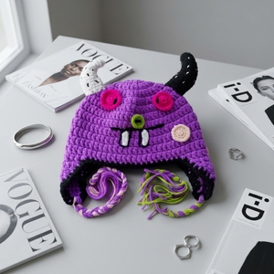 Gorro de Punto Hecho a Mano con Bordado 3D de Dibujos Animados, Gorro de Invierno Acrílico Cálido y Divertido, Inventario Limitado en Oferta - Product Image 1