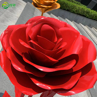 Sculpture florale moderne de luxe en acier inoxydable OEM ODM, fleurs rouges et jaunes, artisanat, décoration intérieure, peinte, suspendue, imperméable