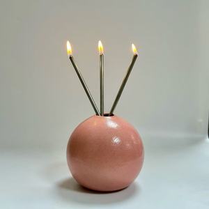 Velas Artísticas de Alta Calidad con Mechas de Tubo Metálico Personalizables en Color, Ambiente y Duración - Product Image 6