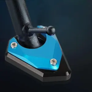 Accessoires de Moto pour <span class=keywords><strong>CFMOTO</strong></span> 650NK <span class=keywords><strong>650GT</strong></span> 650 NK GT 2022 2023 Béquille Latérale Agrandir Plaque de Support de Béquille - Product Image 2