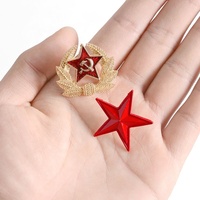 En gros, Épingles de revers en métal pentagramme, style ethnique souvenir, épingles de col de collection scythe et marteau soviétiques, épingles étoile rouge pour vêtements