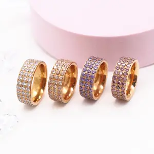 Chic chunky personalizzato non appannamento gioielli in acciaio inossidabile cubic zirconia diamante anello di fidanzamento coppia fede nuziale