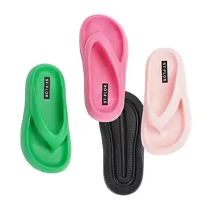 2024 Wholesale New Arrival Eco Friendly Women'S Summer Non Slip Flip Flops Beach Thick Height Sandals For Wo'men