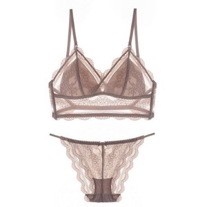 Conjunto de lencería con sujetador sin aros de encaje, con espalda descubierta en forma de U, copa triangular francesa, transpirable y semitransparente. - Product Image 1