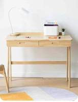 Bureau en bois moderne, minimaliste, écologique et durable, petit bureau de travail avec rangement pour le bureau à domicile et la chambre