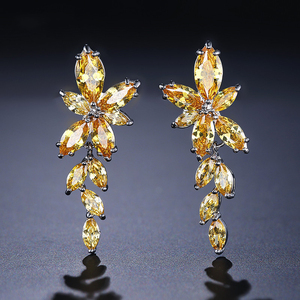 Đồng Tự Nhiên Fascinator Với Dài Zircon Lá Và Hoa Hình Dạng Phụ Kiện Đám Cưới Của Phụ Nữ Thời Trang Thả Bông Tai - Product Image 3