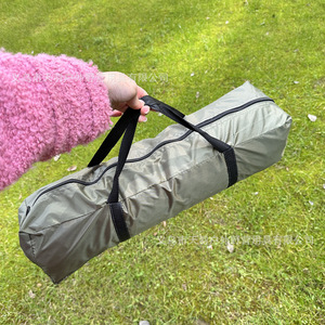 Carpa de Camping de Doble Capa 7x7 pies (200x200x130cm) Impermeable para 3-4 Personas, Ideal para Viajes Familiares al Aire Libre, Fácil de Instalar, Color Verde Militar - Product Image 2
