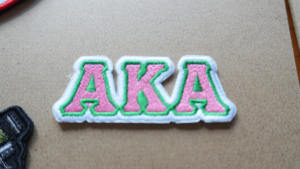 Máquina de Bordar Plana de 6 Cabezas HE FENG, Nueva, 1200 RPM, Operación Computarizada, Área de Bordado, Fabricada en Guangdong, Venta al por Mayor - Product Image 5