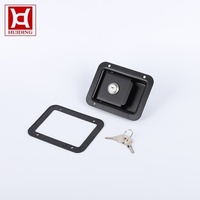 Serrure de boîte à outils robuste avec poignée encastrée noire, loquet à palette encastré avec 4 trous de fixation pour camion, remorque, camping-car, armoire 121*92mm