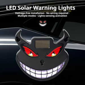 Lampe LED Solaire pour Voiture, Effet Œil de Diable, Rechargeable, Étanche, Multi-Modes, Stroboscopique, Avertisseur, Décoration de Vitre Arrière, Ornement Lumineux pour Voiture - Product Image 3