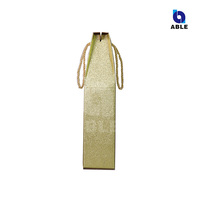 Boîtes cadeaux recyclables en papier kraft pour bouteille de vin laminage mat de feuille d'or avec logo personnalisé 5 options de couleur film PP + papier