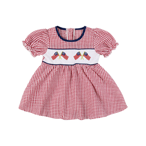 Vestido Patriótico para Bebé con Estampado de Ballena y Bandera Americana Azul a Cuadros para el 4 de Julio - Product Image 4