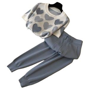 Stock disponible pulls pour femmes manches courtes doux col rond femmes costumes couleur bloc amour motif cordon pull - Product Image 1