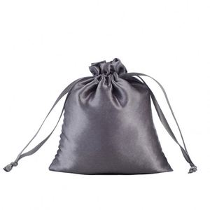 Sacs en satin de soie de haute qualité en gros, sacs d'emballage pour extensions de cheveux, pochettes à cordon, pochettes cadeaux pour perruques avec pompon - Product Image 2