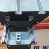 Petite scie à table coulissante de précision