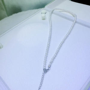 Collier de perles d'eau douce Zhuji polyvalent de 3-4 mm pour femmes, boucle argentée effet aurore, design simple en perles blanches par Xiaomi - Product Image 3