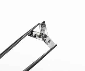 จี้เพชรรูปตัว Y สีเกลือพริกไทย ขนาด 1.16 กะรัต 9.8x8.5 มม. เพชรเลี้ยงในห้องปฏิบัติการ รับรองโดย IGI พร้อมแหวน - Product Image 3