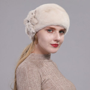 Chapeau d'hiver en <span class=keywords><strong>fourrure</strong></span> de vison rond personnalisé pour femmes, chapeau tricoté mignon pour un usage quotidien en extérieur avec des motifs imprimés et brodés - Product Image 4