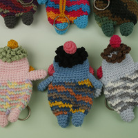 Porte-clés poupée fait main, 28 styles, protecteur de clé anime, poupée au design original et adorable, porte-clés en crochet, pendentif pour sac, accessoire de sac à suspendre