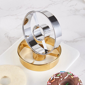 Tagliabiscotti Rotondo <span class=keywords><strong>per</strong></span> Mousse e Torte, Stampo Professionale in Acciaio Inox <span class=keywords><strong>per</strong></span> Ciambelle, <span class=keywords><strong>per</strong></span> Pasticceria e Cucina - Product Image 2
