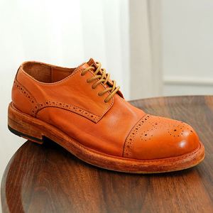 Chaussures en cuir formelles pour hommes à bout large, pour affaires et soirées, avec semelle Goodyear embossée faite à la main - Product Image 3