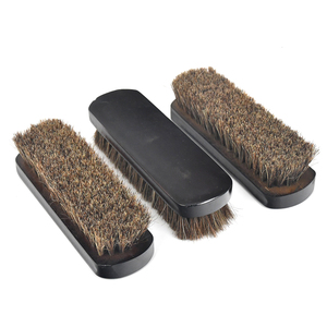 <span class=keywords><strong>Brosse</strong></span> de nettoyage de voiture antistatique à main, <span class=keywords><strong>brosse</strong></span> de nettoyage de poussière en bois doux en crin de cheval <span class=keywords><strong>pour</strong></span> vêtements - Product Image 1