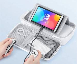กระเป๋าใส่ของขนาดใหญ่สำหรับนินเทนโดสวิตช์และ OLED - กล่องเก็บของสำหรับเดินทางแบบแข็งกันกระแทกพร้อมช่องใส่จอยคอน - Product Image 4
