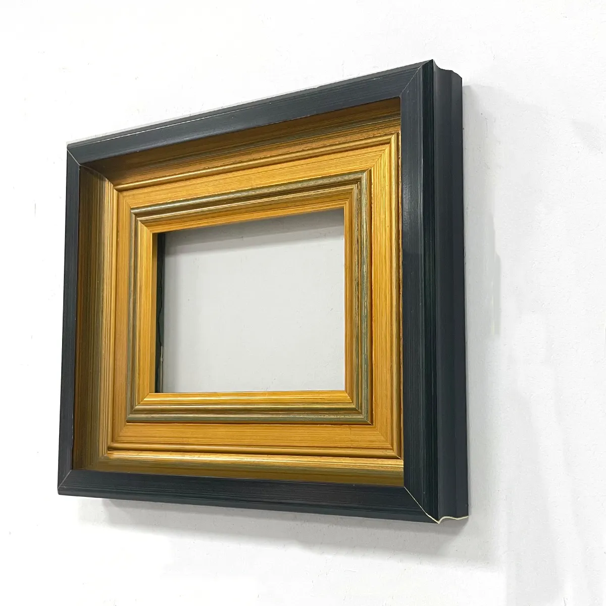 Wholesale Free Sample Luxury Black Gold 6x6 5x7 8X10 10X12 Customization Soild Wood Photo Picture Frame for Home Decor