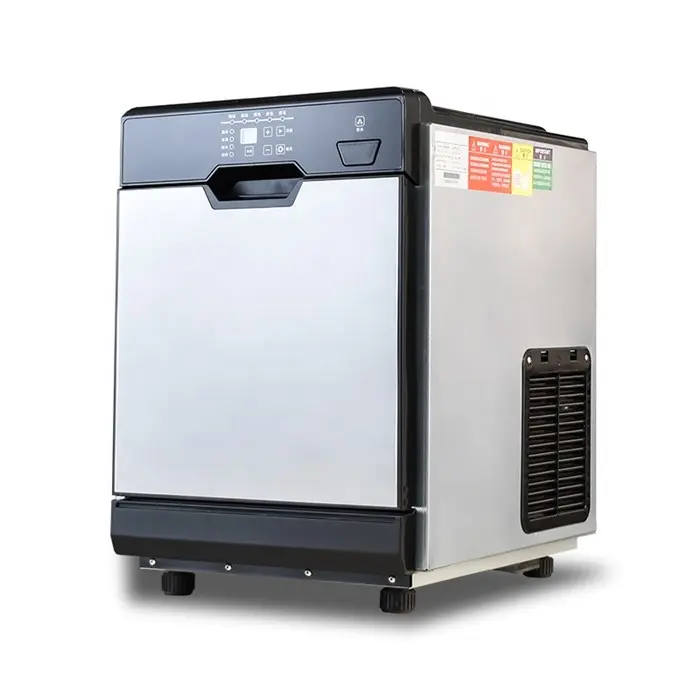 Machine à glace portative de bloc de Cube de réfrigérateur commercial de Machine à glaçons de dessus de Table de 220V pour le café à la maison utilisé