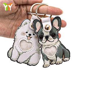YY <span class=keywords><strong>Porte</strong></span>-clés commémoratif en cuir PU pour poils d'animaux, motif Samoyède mignon et Bulldog adorable, avec fenêtre en forme de cœur, sac de conservation des poils pour animaux de compagnie - Product Image 2