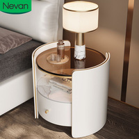 Table de chevet beau design nouveau style avec dessus en verre prix de gros meuble de table de chevet de chambre à coucher de luxe blanc crémeux personnalisé