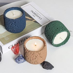 Jarrón de Cerámica con Diseño Nórdico Original en Relieve, Hecho a Mano, Color Personalizado, para Velas, Decoración del Hogar - Product Image 3