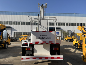 Camion élévateur télescopique hydraulique à bras droit à transmission manuelle diesel pour opérations en altitude - Product Image 5