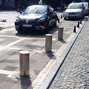 Borne <span class=keywords><strong>de</strong></span> <span class=keywords><strong>sécurité</strong></span> hydraulique automatique en acier inoxydable 304 avec télécommande pour le contrôle du trafic et le stationnement - Product Image 2