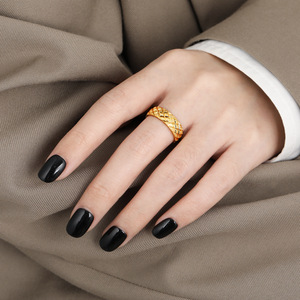 Cổ Điển Mờ Lấp Lánh Chữ Thập Kim Cương Hình Vòng Thời Trang Titan Thép Vàng Nhẫn Cho Cô Gái - Product Image 4