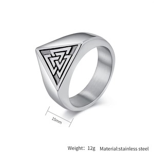 Valknut Anillo Odín de Acero Inoxidable para Hombre, Acero Sacro Asatru, Triángulo Vikingo Nórdico, Chapado en Oro, Corte Princesa, Joyería de Aleación Principalmente - Product Image 3