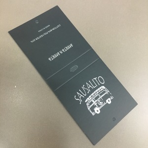 Étiquette personnalisée pour chaussettes, étiquette en papier avec logo rouge et cintre rouge, étiquettes en papier pour vêtements - Product Image 2