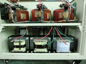 Servomotori regolatore di tensione 3 fase 4 fili 12kw/15kva stabilizzatore di tensione 230v/220v avr - Product Image 2