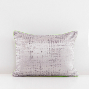 Great Gifts for a Mother: Thoughtful, Stylish & Meaningful Picks