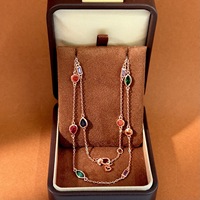Nouveau bracelet en maille style Xiao Xiang Feng plaqué or 18 carats avec gouttes d'eau brillantes de couleur et pierres précieuses longues en forme d'œil de cheval